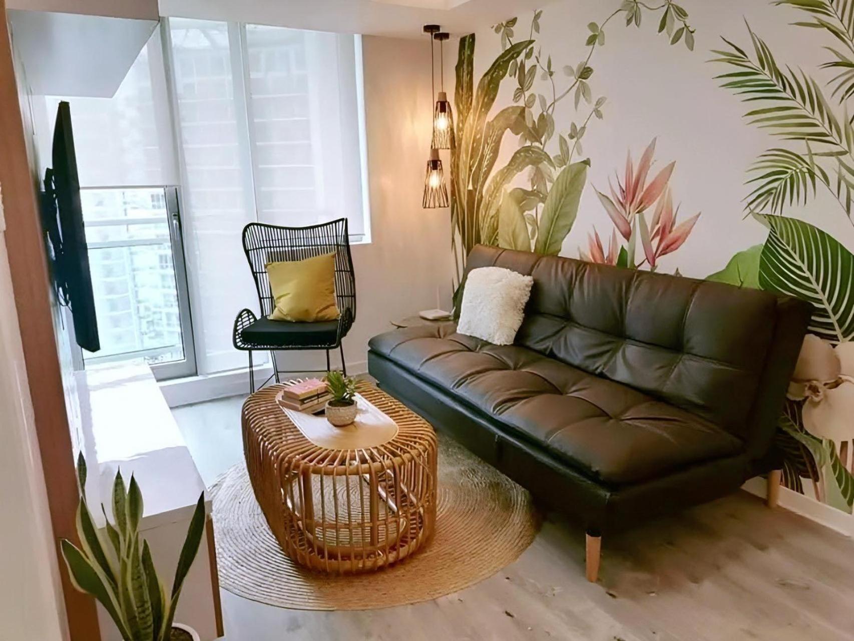 Manila Urban Resort at Azure Bagian luar foto
