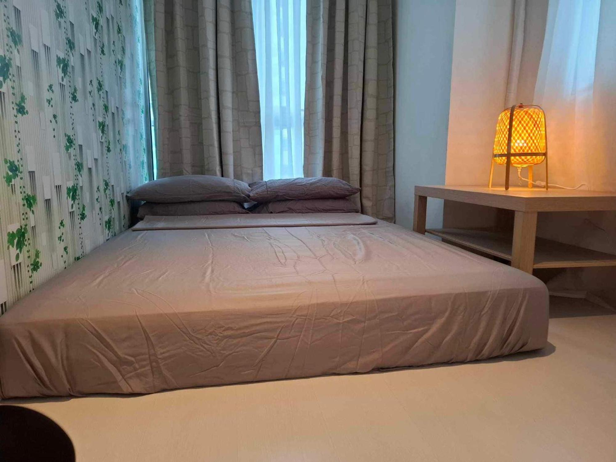 Manila Urban Resort at Azure Bagian luar foto